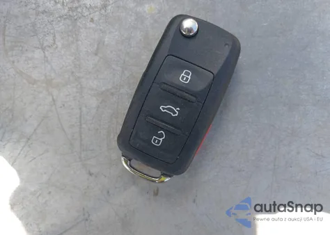 2019 Volkswagen Beetle 2.0T Se из США, поврежденный, VIN 3VWJD7AT8KM718323